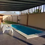 Lamanaureliamuslim Homestay With Private Pool