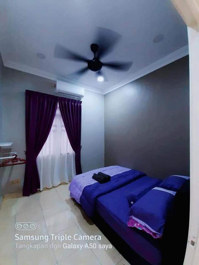 Lamanaureliamuslim Homestay With Private Pool