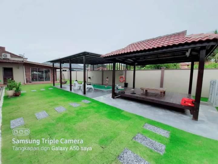 Lamanaureliamuslim Homestay With Private Pool Rumah percutian Seremban