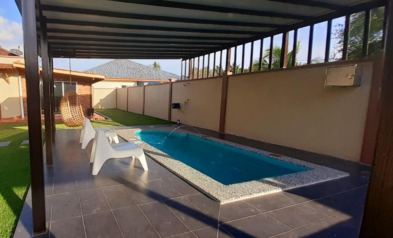 Lamanaureliamuslim Homestay With Private Pool Rumah percutian Seremban